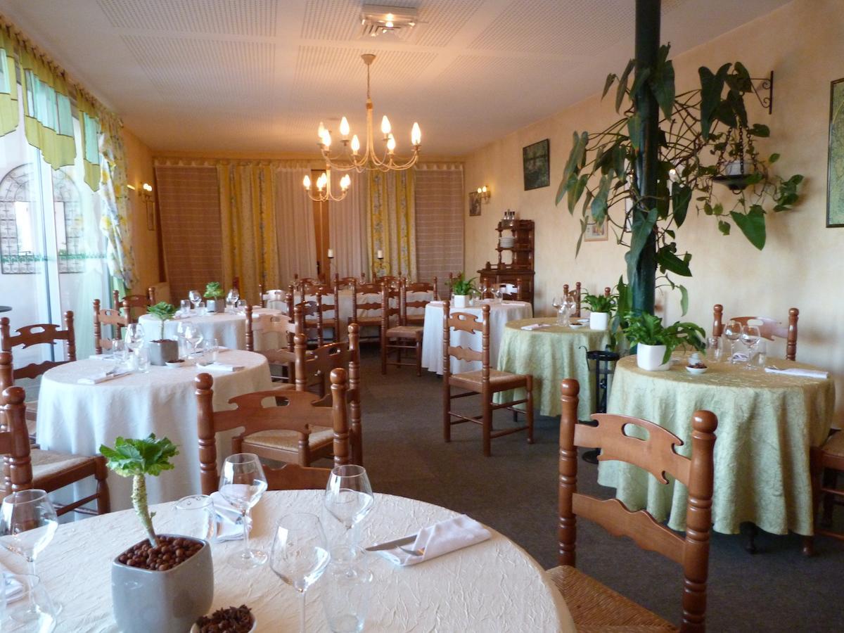 Hotel La Terrasse Marnand Экстерьер фото
